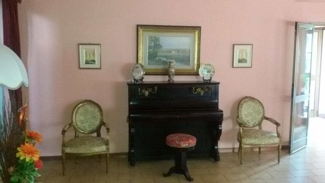 Contigliano Hotel Le Vigne מראה חיצוני תמונה