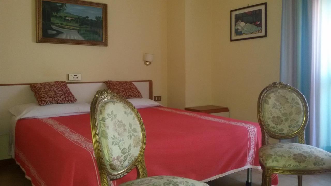 Contigliano Hotel Le Vigne מראה חיצוני תמונה